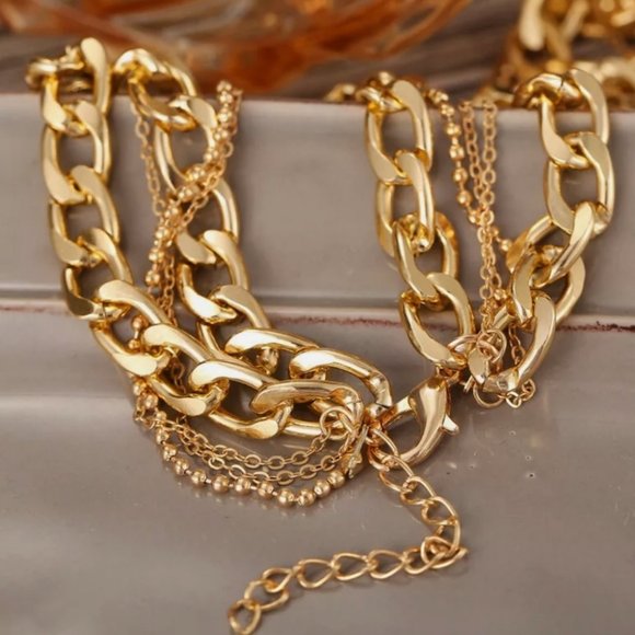 Multi-layer Thick Chain Portrait Coin Necklace - Picture 7 of 12